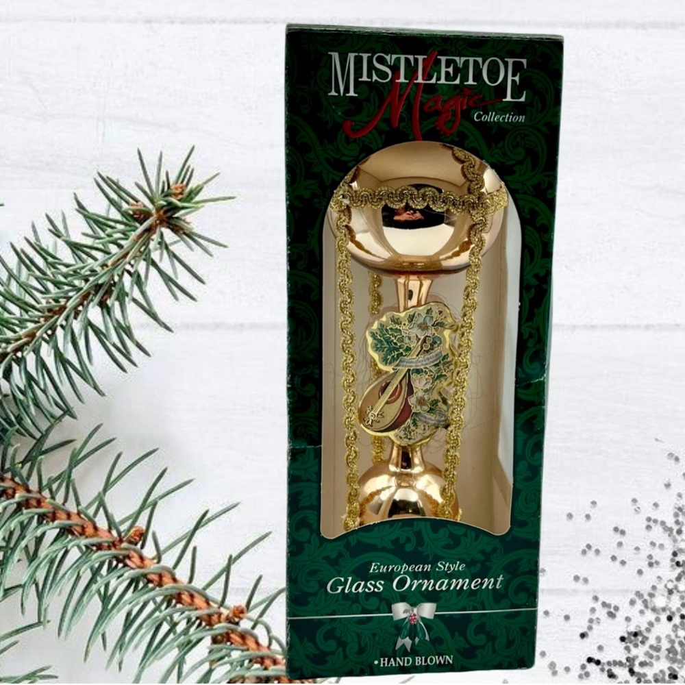 Mistletoe Magic Collection European Style Hand Blown Glass Vintage Ornament